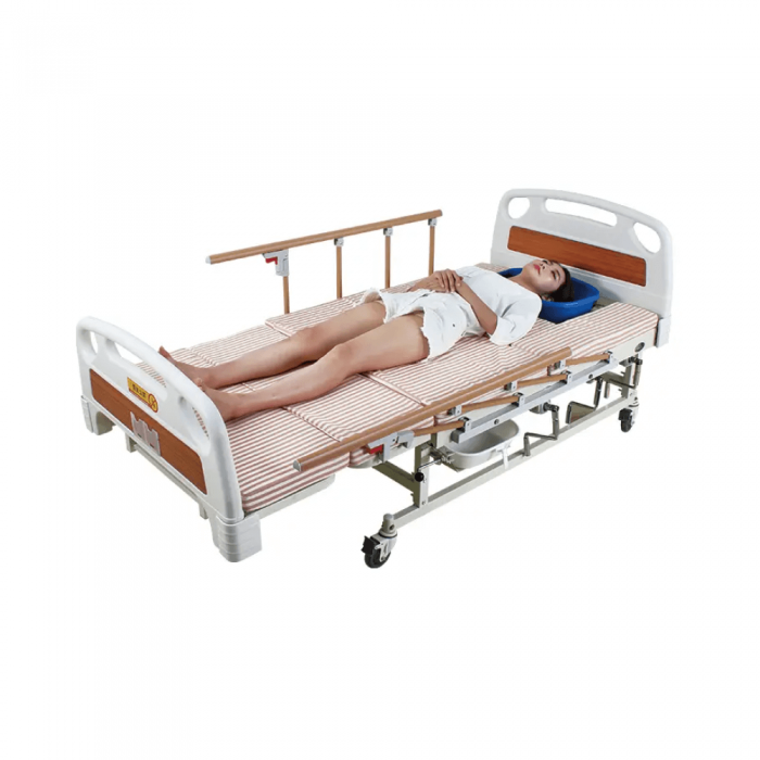 Медичне ліжко з туалетом і боковим переворотом MIRID E05